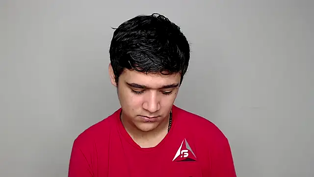 Snapshot of kaiine190 chatting on 11/02/25, 07:44 kaiine190 online show from 11/02/25, 07:44