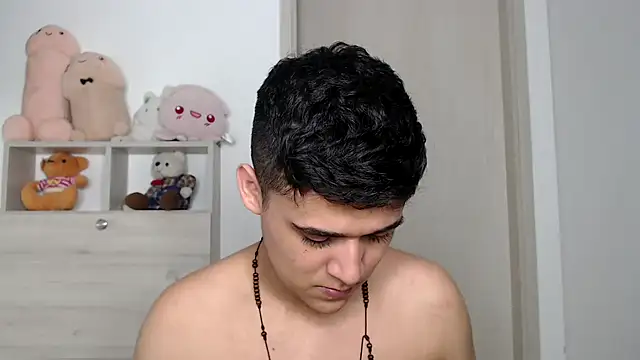 Snapshot of kaiine190 chatting on 11/13/25, 07:40 kaiine190 online show from 11/13/25, 07:40