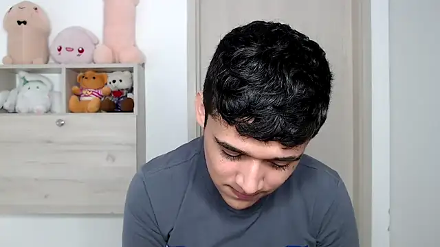 Snapshot of kaiine190 chatting on 11/30/25, 07:29 kaiine190 online show from 11/30/25, 07:29