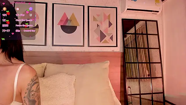 Snapshot of LunaRuso chatting on 03/09/26, 07:40 LunaRuso online show from 03/09/26, 07:40