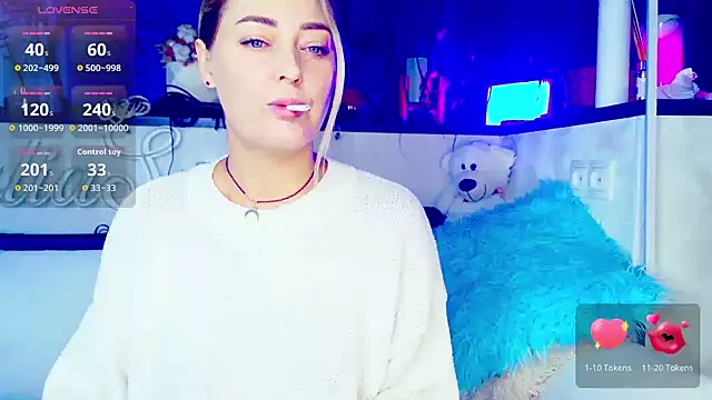  JuliaSpace  online show from 09/30/25, 07:02