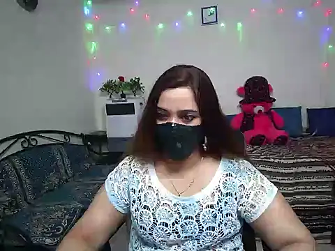 Arushisingh8888 online show from 12/06/24, 08:37