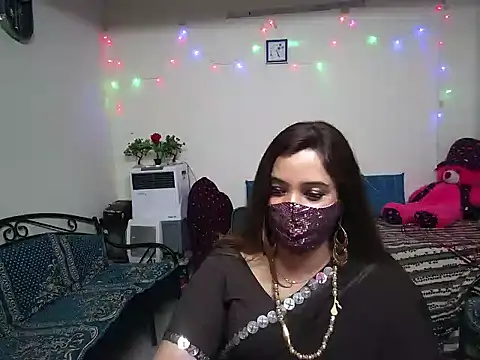 Arushisingh8888 online show from 12/12/24, 11:50