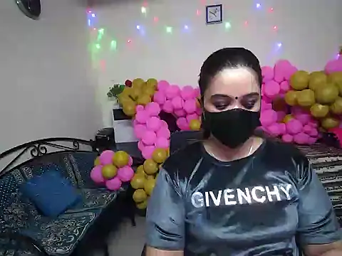 Arushisingh8888 online show from 12/23/24, 11:14