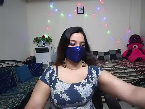 Arushisingh8888 online show from 02/06/25, 10:37