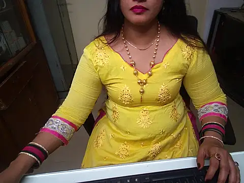 Arushisingh8888 online show from 09/10/25, 01:00