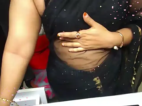 Arushisingh8888 online show from 11/22/25, 12:59