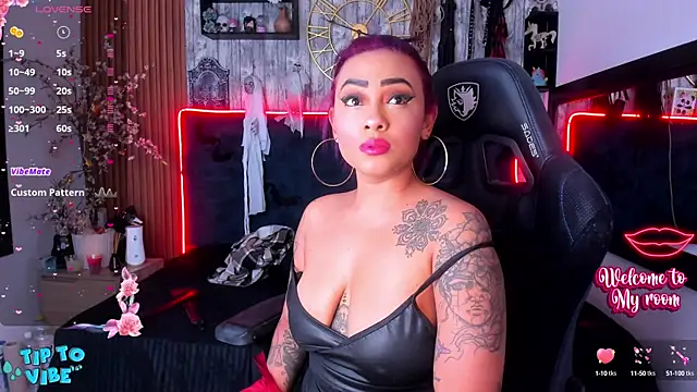 Neko Misaki online show from 01/11/25, 11:56