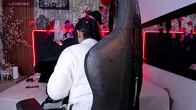 Neko Misaki online show from 03/03/25, 11:44