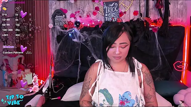 Neko Misaki online show from 10/11/25, 12:15