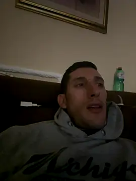 Gionnytav online show from 11/15/25, 07:43