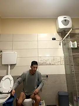 Gionnytav online show from 12/05/25, 04:43