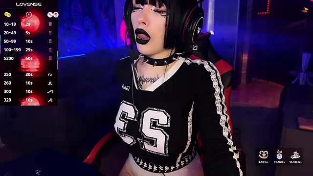 Eva-miller1 online show from 10/21/25, 10:05