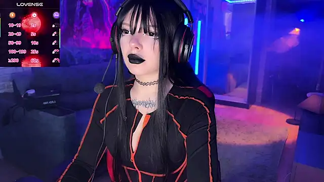 Eva-miller1 online show from 11/03/25, 09:21