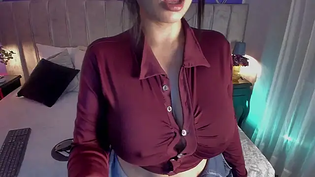EvaaStevens online show from 06/13/26, 07:45