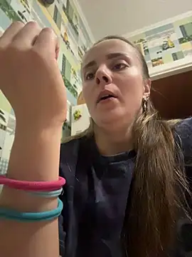 AlisaKissss online show from 04/15/26, 07:32