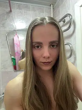 Snapshot of AlisaKissss chatting on 05/03/26, 05:02 AlisaKissss online show from 05/03/26, 05:02