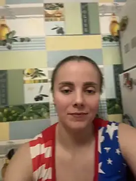 Snapshot of AlisaKissss chatting on 05/13/26, 07:55 AlisaKissss online show from 05/13/26, 07:55