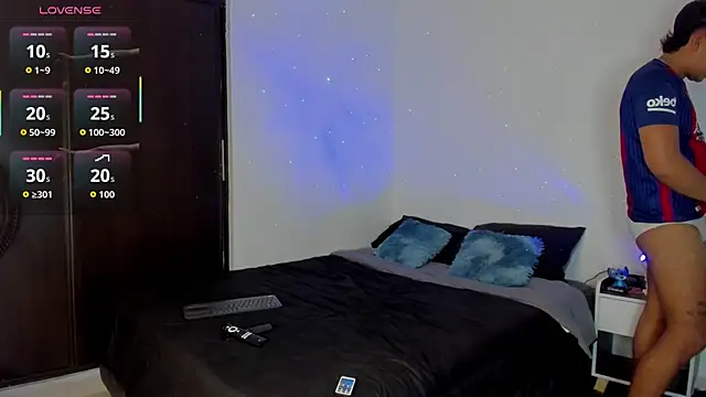 Snapshot of valentino_santoss chatting on 02/03/26, 08:14 valentino santoss online show from 02/03/26, 08:14