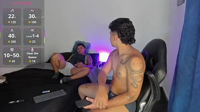 Snapshot of valentino_santoss chatting on 02/21/26, 05:25 valentino santoss online show from 02/21/26, 05:25