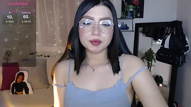 mily thomson b  online show from 09/17/25, 10:22