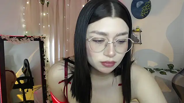 mily thomson b  online show from 11/16/25, 09:20