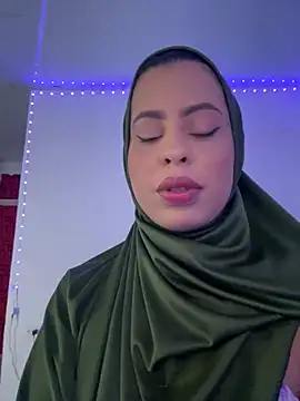 Snapshot of JannaNader12 chatting on 02/06/25, 11:04 JannaNader12 online show from 02/06/25, 11:04