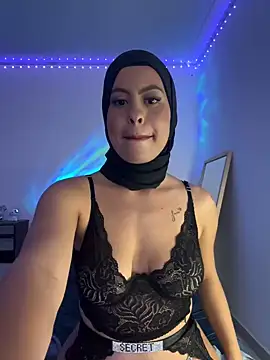 Snapshot of JannaNader12 chatting on 02/23/25, 03:45 JannaNader12 online show from 02/23/25, 03:45