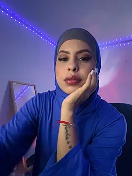 Snapshot of JannaNader12 chatting on 09/10/25, 10:10 JannaNader12 online show from 09/10/25, 10:10