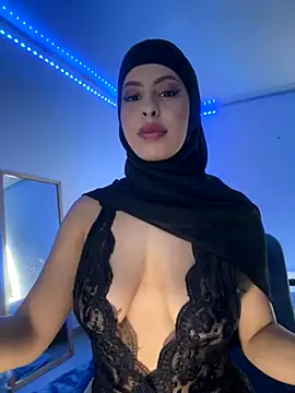 Snapshot of JannaNader12 chatting on 09/17/25, 11:06 JannaNader12 online show from 09/17/25, 11:06