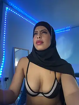 Snapshot of JannaNader12 chatting on 10/30/25, 11:38 JannaNader12 online show from 10/30/25, 11:38