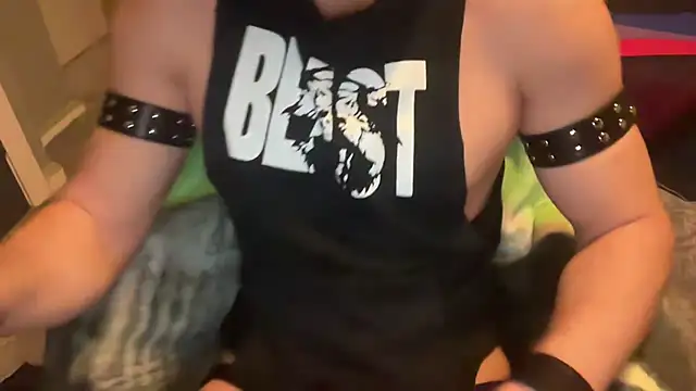 Snapshot of KinkyPlayerrr chatting on 03/08/25, 09:08 KinkyPlayerrr online show from 03/08/25, 09:08