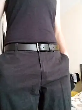 Snapshot of alejandrololo chatting on 10/15/25, 11:10 alejandrololo online show from 10/15/25, 11:10