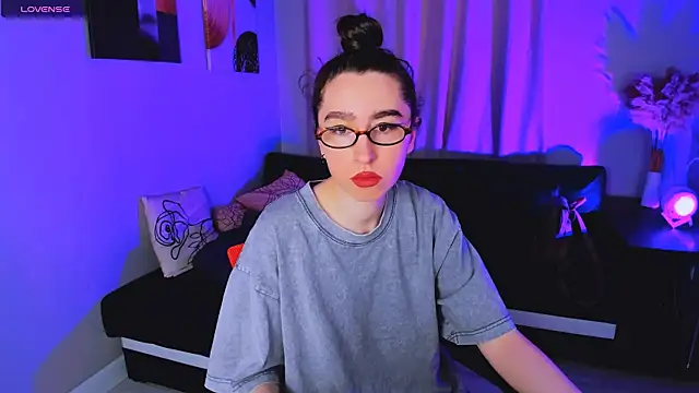 Lily xBabe online show from 11/23/25, 07:41