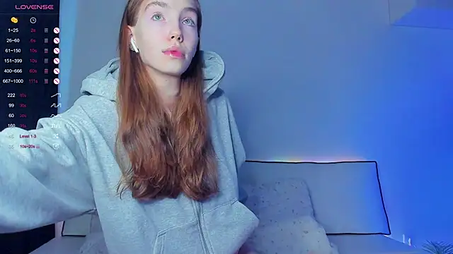 haileyishere online show from 12/25/24, 08:18