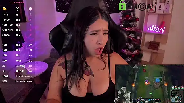 sweetcoralinee online show from 01/06/25, 07:31