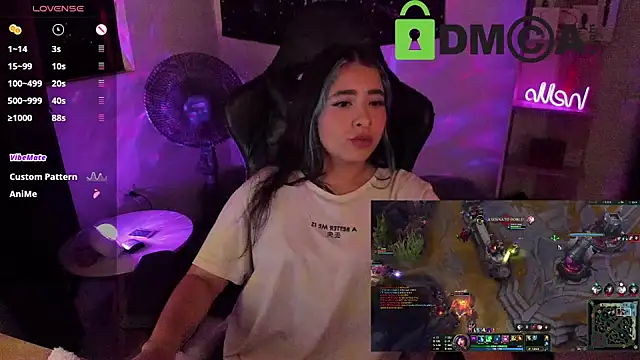 sweetcoralinee online show from 02/25/25, 04:03