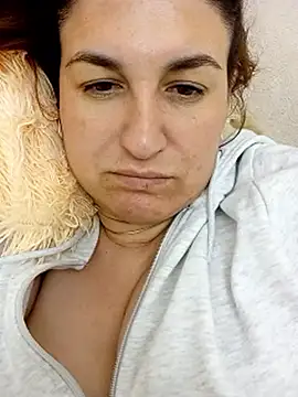 Snapshot of BlackVBarbie chatting on 10/11/25, 03:32 BlackVBarbie online show from 10/11/25, 03:32