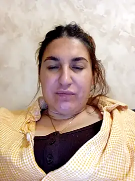 Snapshot of BlackVBarbie chatting on 10/13/25, 05:35 BlackVBarbie online show from 10/13/25, 05:35