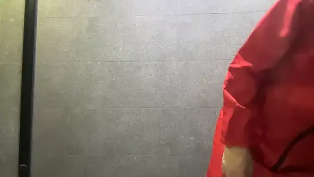 taka32204 online show from 09/22/25, 04:31