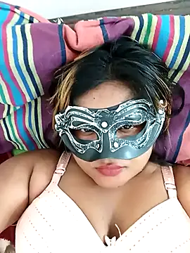 littlequeen77 online show from 01/09/25, 07:21