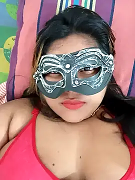 littlequeen77 online show from 01/15/25, 01:52