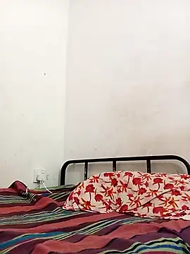 littlequeen77 online show from 03/19/25, 06:55