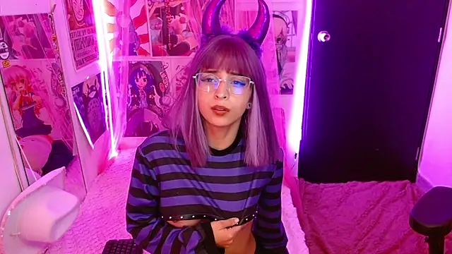 Kind Scarlett online show from 10/02/25, 11:12