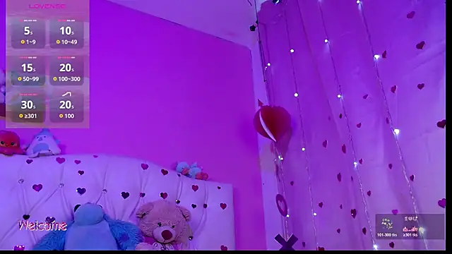 Snapshot of HECATE_23 chatting on 03/10/26, 02:11 HECATE 23 online show from 03/10/26, 02:11