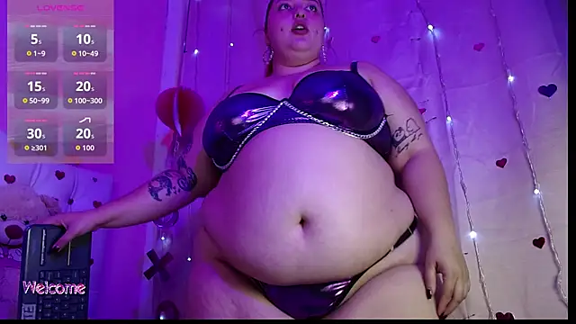 Snapshot of HECATE_23 chatting on 03/13/26, 03:18 HECATE 23 online show from 03/13/26, 03:18