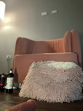 emiss  online show from 03/18/25, 05:42