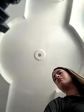 emiss  online show from 09/25/25, 03:05