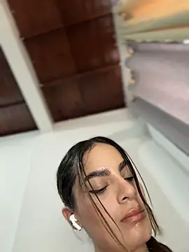 emiss  online show from 11/16/25, 04:34