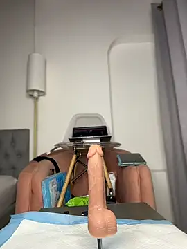 Snapshot of emiss_ chatting on 03/17/26, 03:48 emiss online show from 03/17/26, 03:48